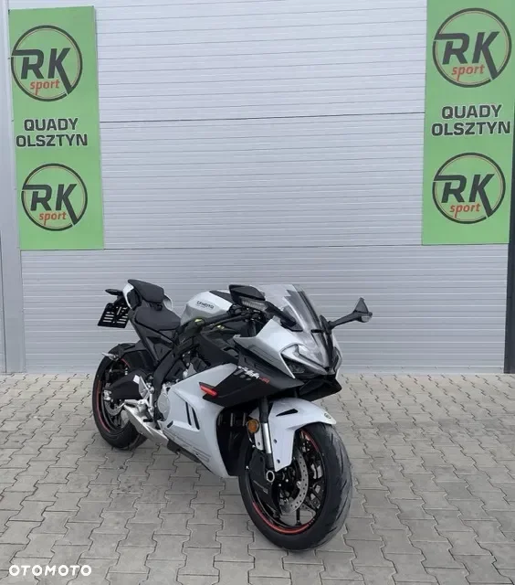 CFMOTO 675 SR - sportowy motocykl 95 KM