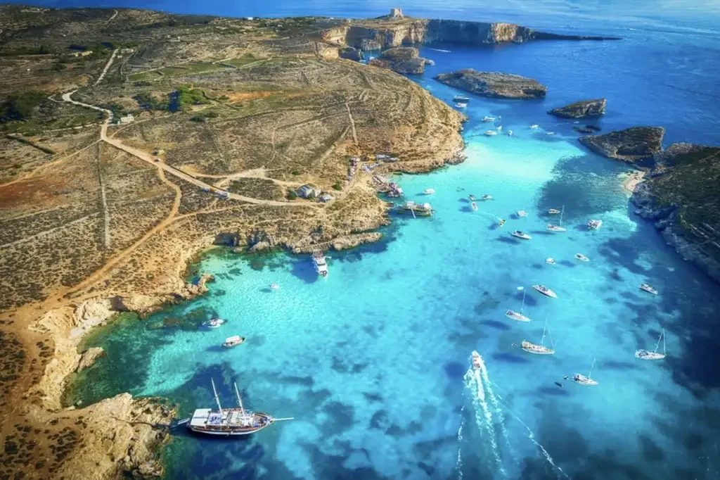 MALTA z wyżywieniem HB, 6 dni za 999 zł! Loty z WMI lub KRK + hotel 3*, styczeń